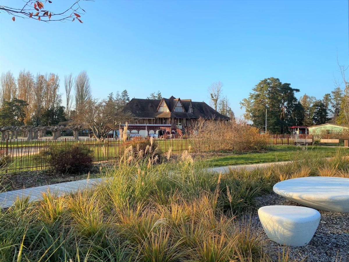Charmant F1 Avec Terrasse Et Vue Sur Jardin Arbore - Fraicheur Naturelle Du Rez De Jardin - Parking Бельрив-сюр-Алье Экстерьер фото